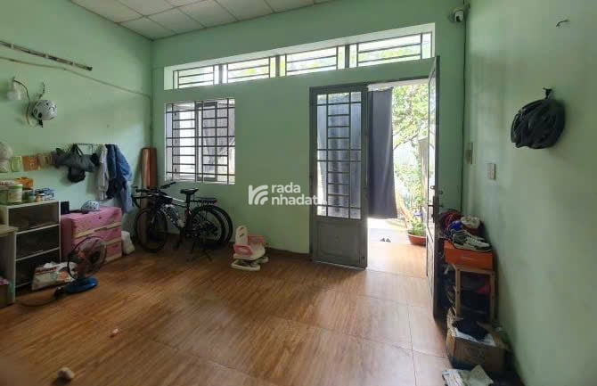 Nhà mặt tiền đường 1 Lò lu DT 100m cấp 4 giá đầu tư