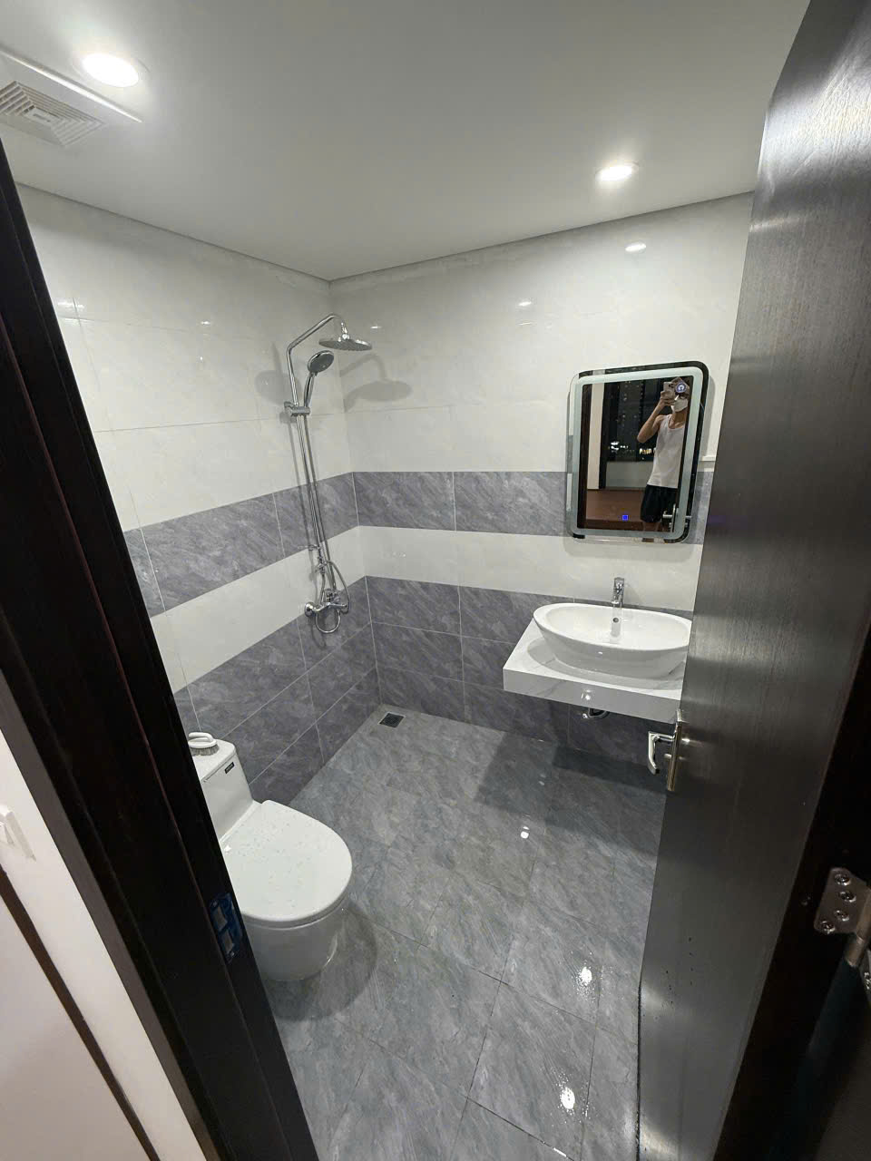 Bán căn hộ Athena pháp vân 67m giá bán 65tr/m đồ cơ bản 2 ngủ 2wc 2 ban công