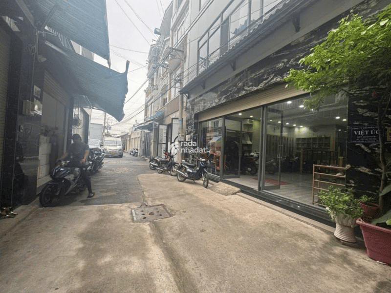 XE HƠI NGỦ TRONG NHÀ - 62M2 - 4 TẦNG ĐÚC BTCT - NGANG 4M - 5 PHÒNG - HOÀN CÔNG ĐỦ