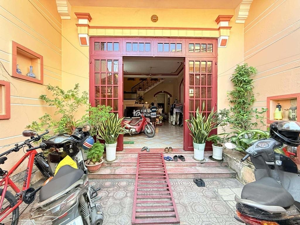 KẾ PHÚ NHUẬN- NGUYỄN KIỆM- P3 - GÒ VẤP-DT: 5*22M- HẺM XE HƠI- 11 TỶ 990