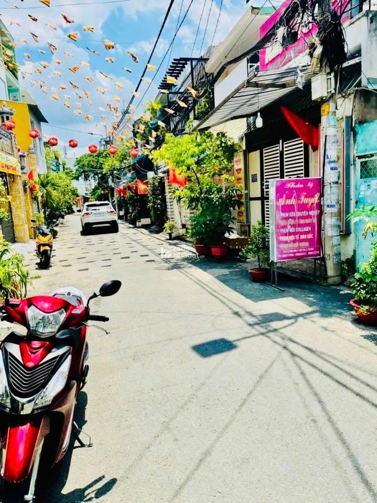 NHÀ HẺM 7M GIÁP ĐẦM SEN  Q6  70M  2 TẦNG 3PN  GIÁ RẺ BẤT NGỜ CHỈ 6.X