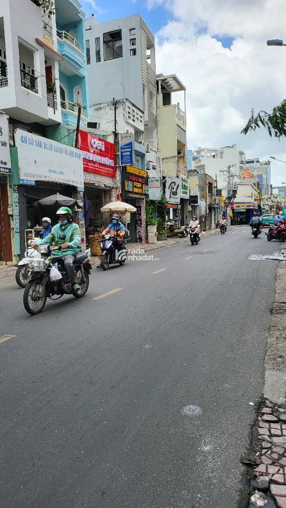 MẶT TIỀN KD NGUYỄN TRỌNG TUYỂN, PHÚ NHUẬN, 60M2 CÓ KC TIỆN CẢI TẠO. GIẢM 2T CHỈ CÒN 19T TL 