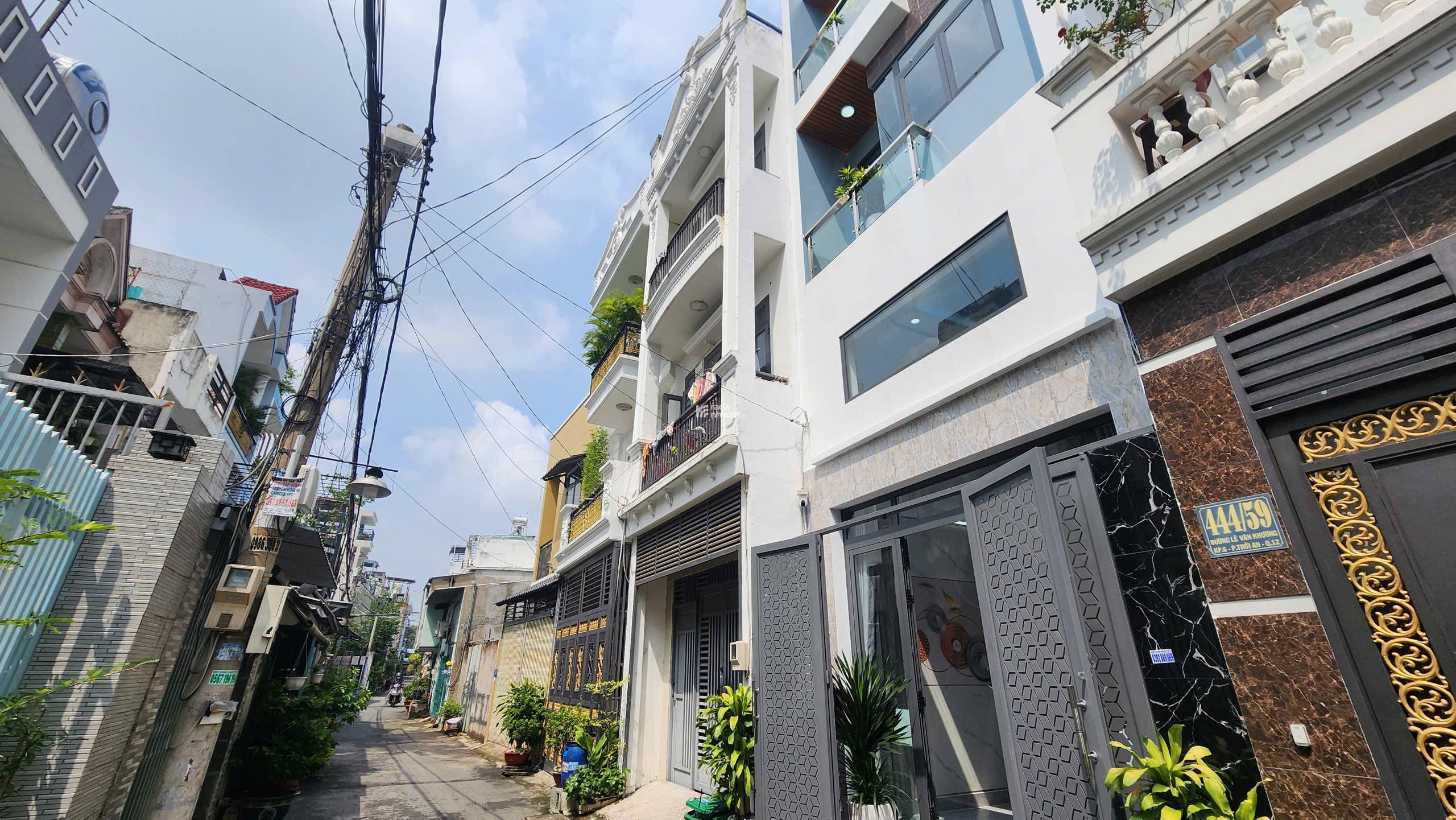 BÁN NHÀ ĐẸP 1 SẸC XE HƠI - LÊ VĂN KHƯƠNG, THỚI AN, Q12