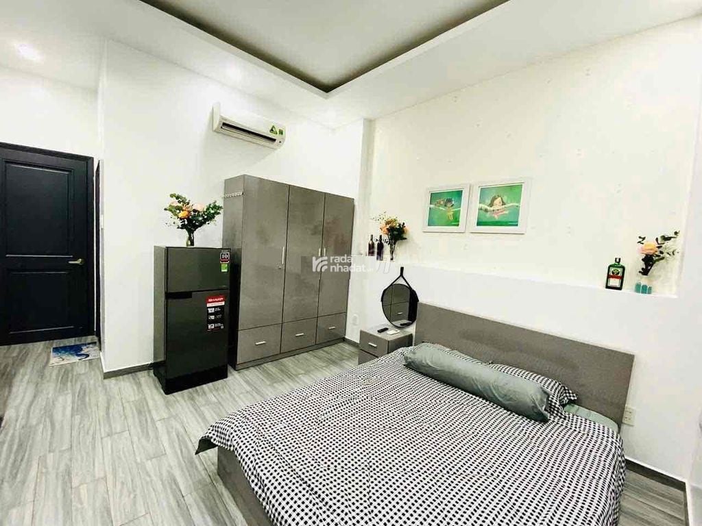 NHÀ MỚI SAU LƯNG GIGAMALL ,3LÂU, 4PN,6WC NTCC GIÁ 21TR ,CHDV,HOMESTAY
