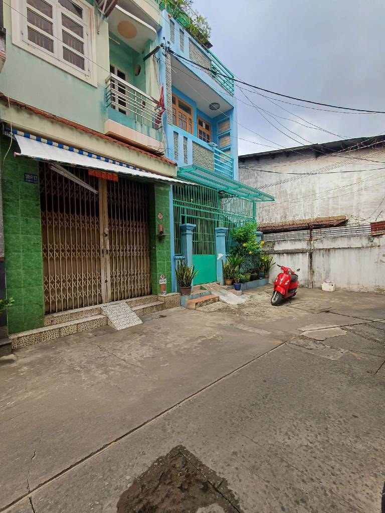 NHÀ 3 TẦNG - HẺM XE HƠI THÔNG - PHƯỜNG 3 QUẬN 11 CŨ - SÁT BÊN ĐẦM SEN - GẦN CẦU VƯỢT CÂY GÕ 