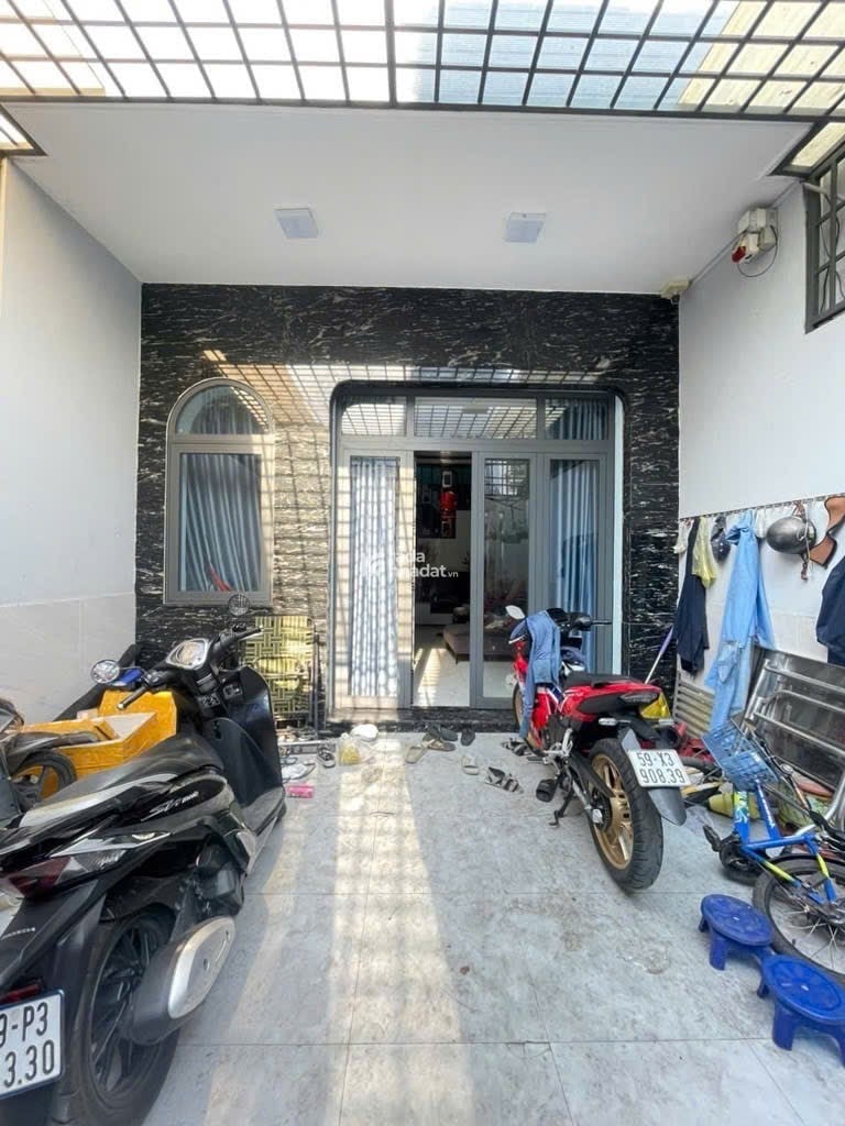 DIỆN TÍCH VIP (5 x 20m)- ÔTÔ NGỦ TRONG NHÀ - BÌNH TÂNCHỈ : 5.68 tỷ (thương lượng)