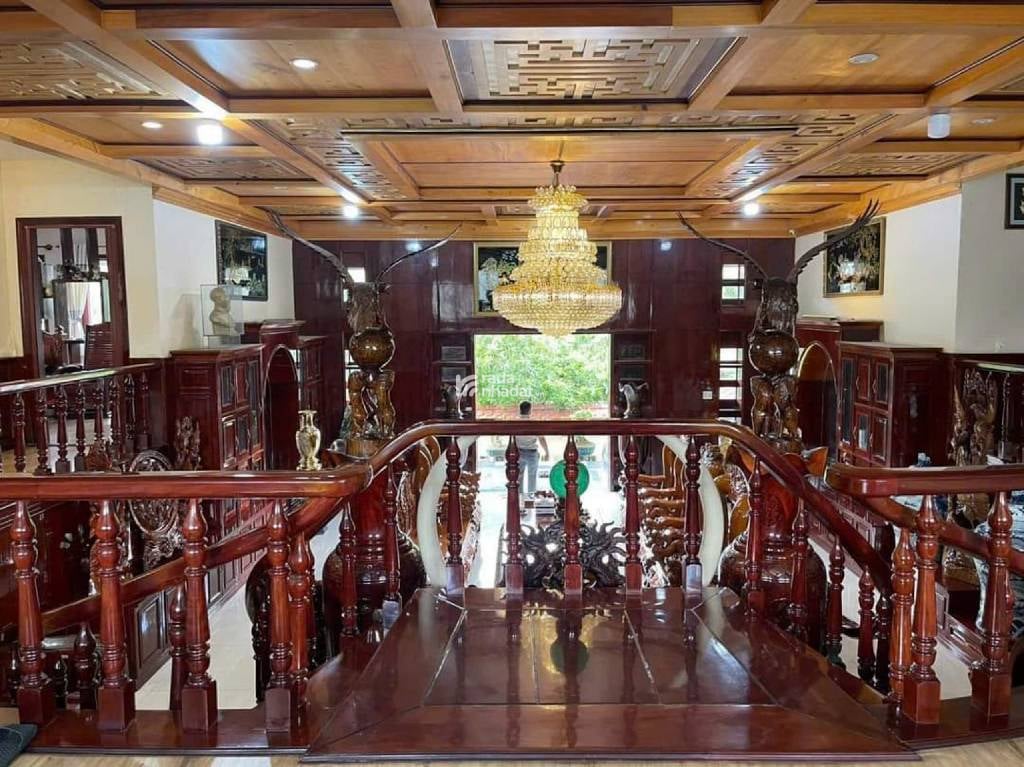 BIỆT THỰ GỖ AN DƯƠNG VƯƠNG GIÁP Q6 -P.16- Q.8- DT: 30*31m- 65 TỶ