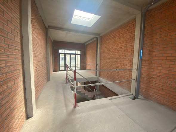 Cho Thuê Nhà Phố TM Bcons Uni Valley - 4 tầng - Giá chỉ 10 triệu/tháng