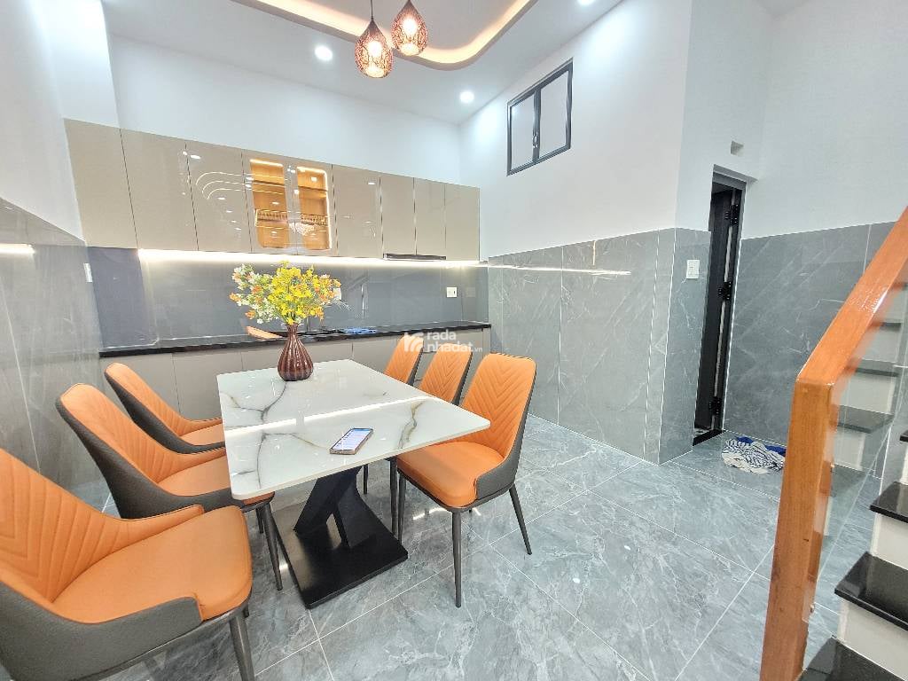 SÁT HẺM XE HƠI PHAN VĂN TRỊ, BÌNH THẠNH, 48M2 MỚI Ở NGAY. GIẢM 350TR CHỈ CÒN 8.5T TL 