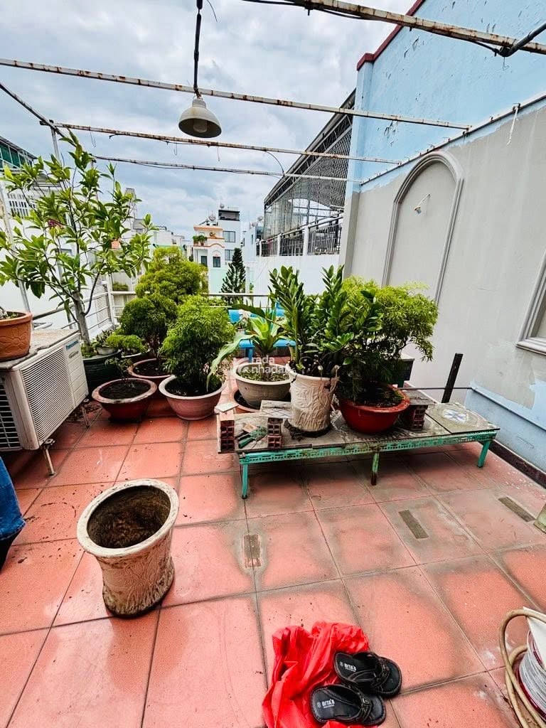 NGAY LUỸ BÁN BÍCH - MẶT TIỀN LÔ GÓC 4 TẦNG - 87M NGANG HƠN 5 - SẴN DÒNG T.IỀN CHỈ 13.X