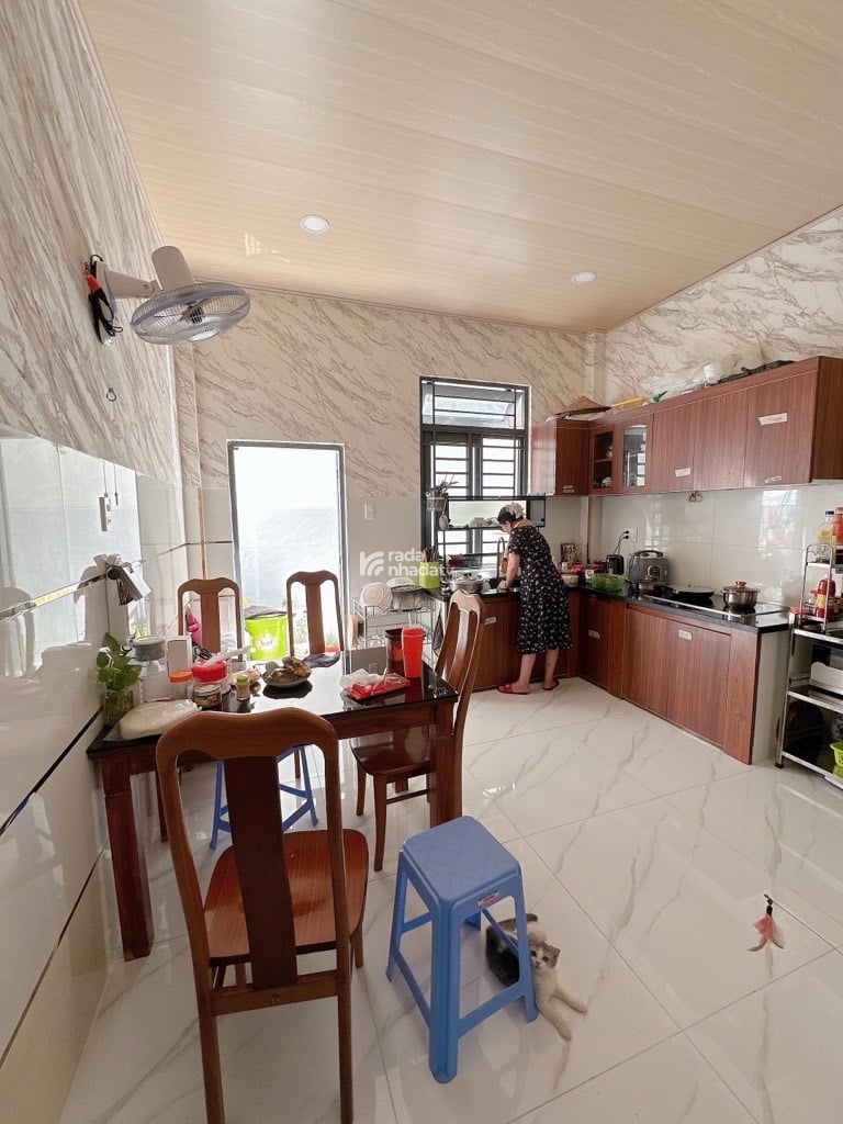 GẦN NGÃ TƯ BỐN XÃ - GIÁP TÂN PHÚ- LIÊN KHU 10-11 - BÌNH TRỊ ĐÔNG - BÌNH TÂN-DT: 4*15M- 6 TỶ 250