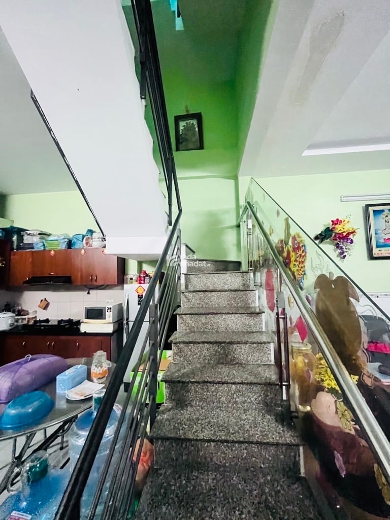 NHÀ ĐƯỜNG TÂY LÂN 58.4 M2GIÁ CHỈ CÓ 4.7 TỶ. NGAY CHỢ RẤT TIỆN CHO VIỆC KINH DOANH.GẦN TRƯỜNG HỌC.GẦ