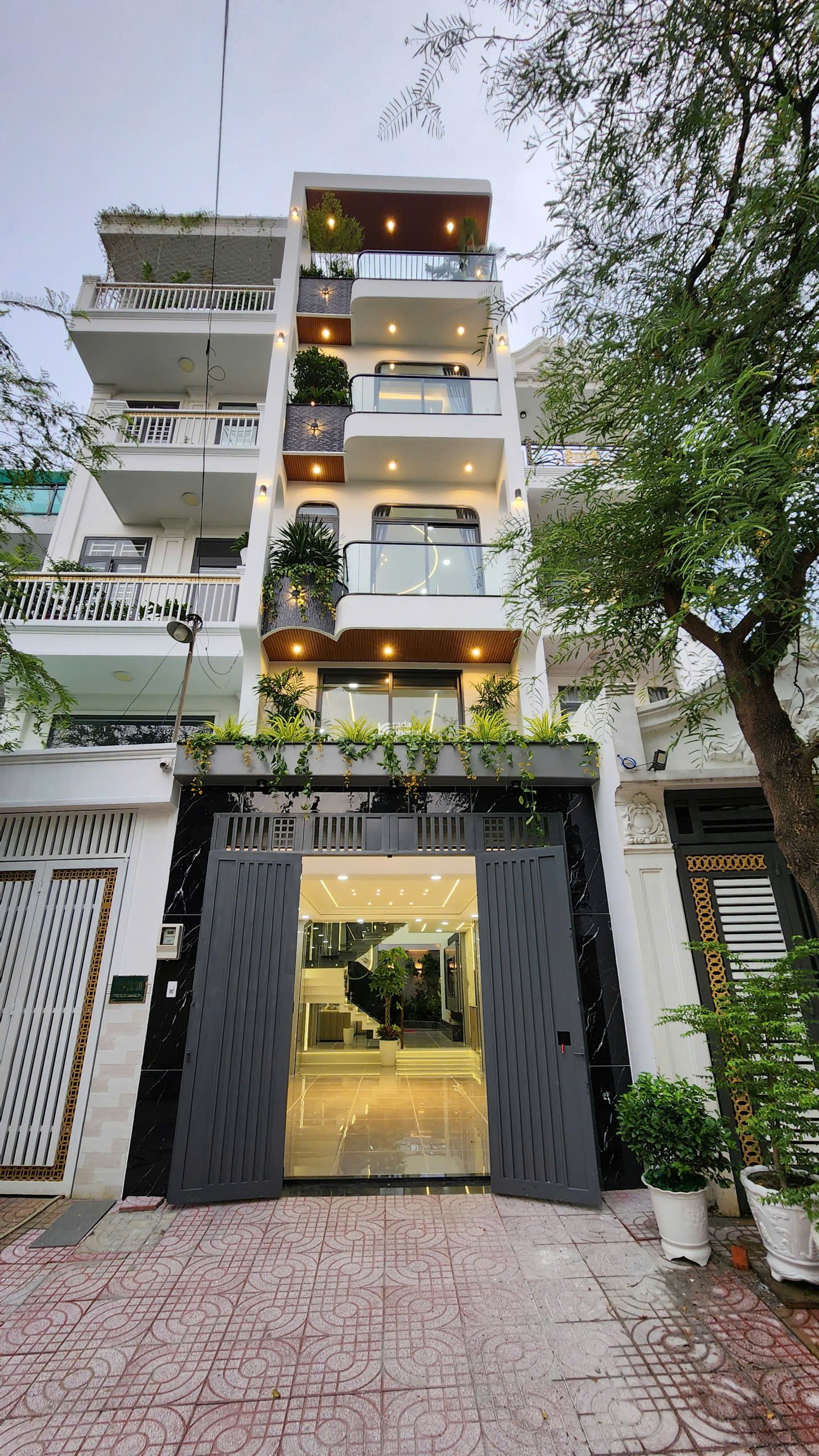 SIÊU PHẨM NHÀ PHỐ - GẦN NGÃ TƯ TÔ NGỌC VÂN - QL 1A, KDC YÊN TĨNH