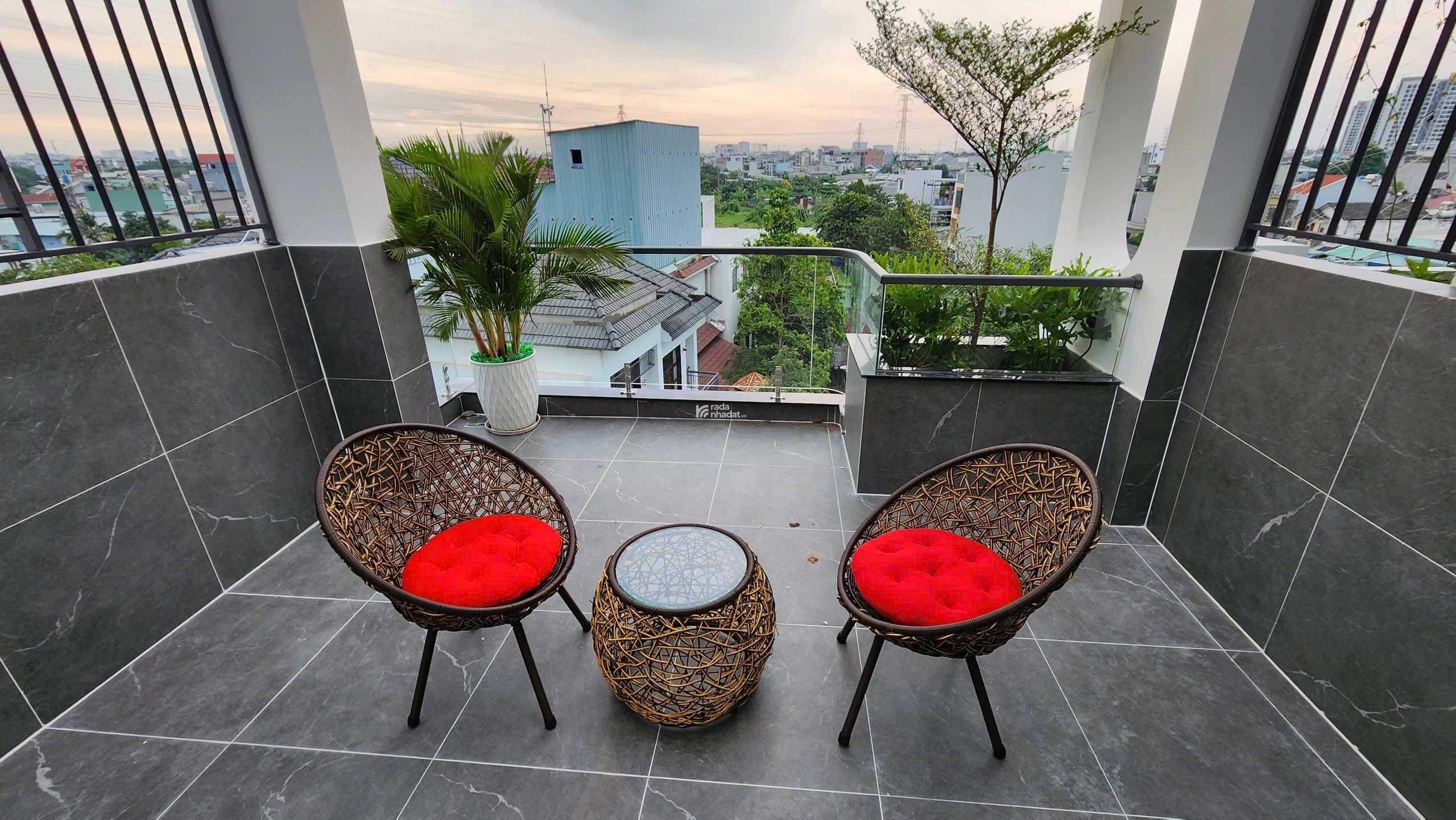 SIÊU PHẨM NHÀ PHỐ - GẦN NGÃ TƯ TÔ NGỌC VÂN - QL 1A, KDC YÊN TĨNH