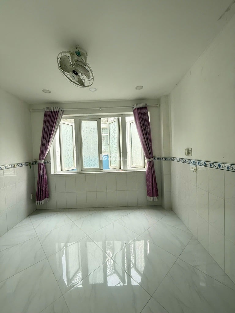 LÝ THÁI TỔ - QUẬN 10 - GẦN HẺM XE TẢI - NHÀ 5 TẦNG BTCT - 35 M2 