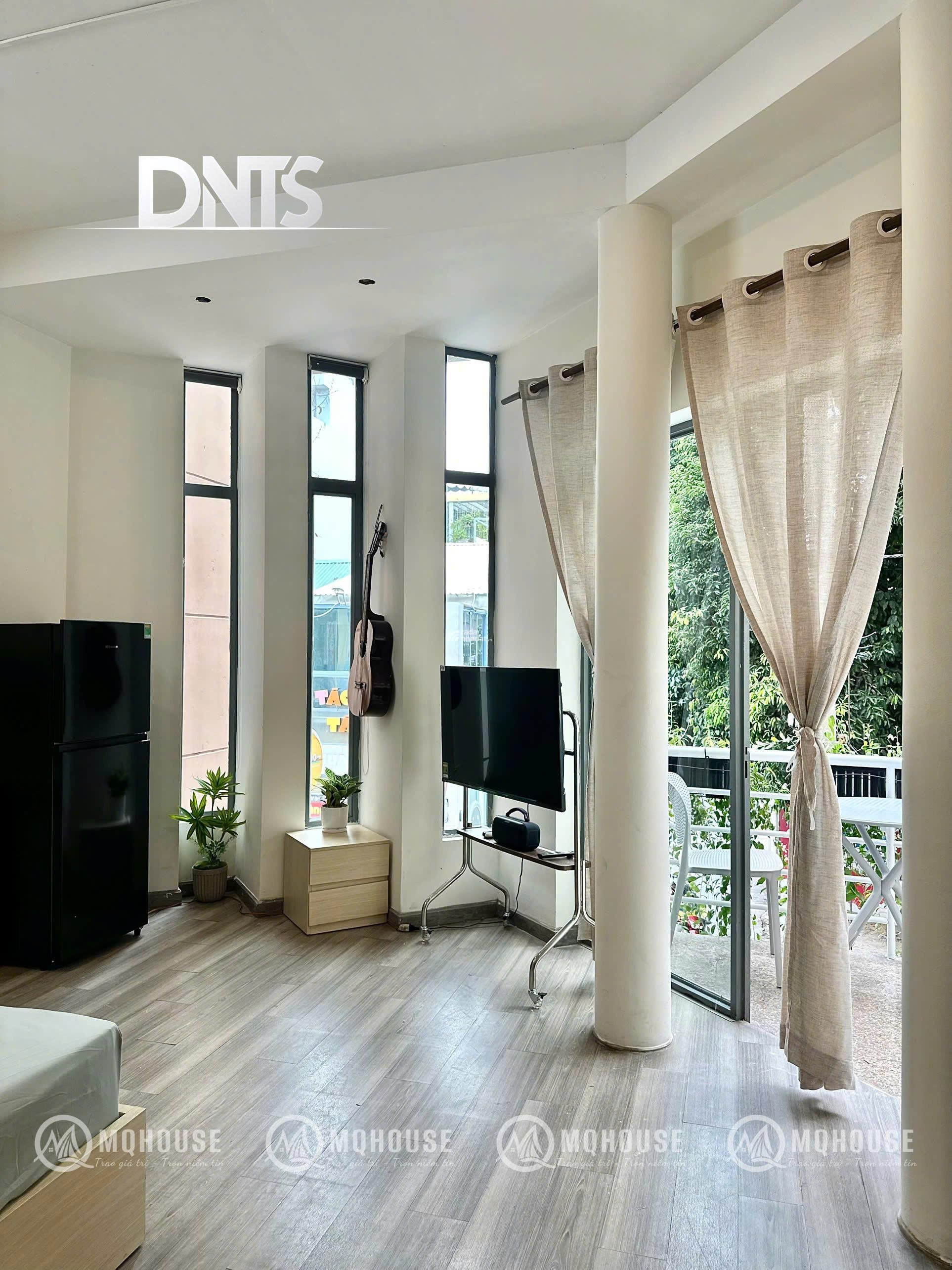 Căn Hộ Bancony Máy Gặt Riêng Gần LIM TOWER_THE MARQ_ABACUS TOWER Q1