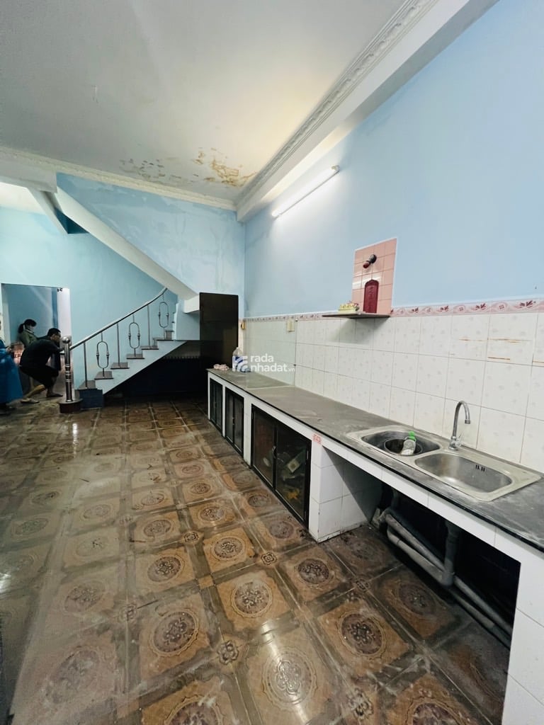 BÁN NHÀ MẶT TIỀN KDC NAM HÙNG VƯƠNG 67M2 3 TẦNG 3PN 6.X TỶ ĐỐI DIỆN CÔNG VIÊN BÌNH TÂN 