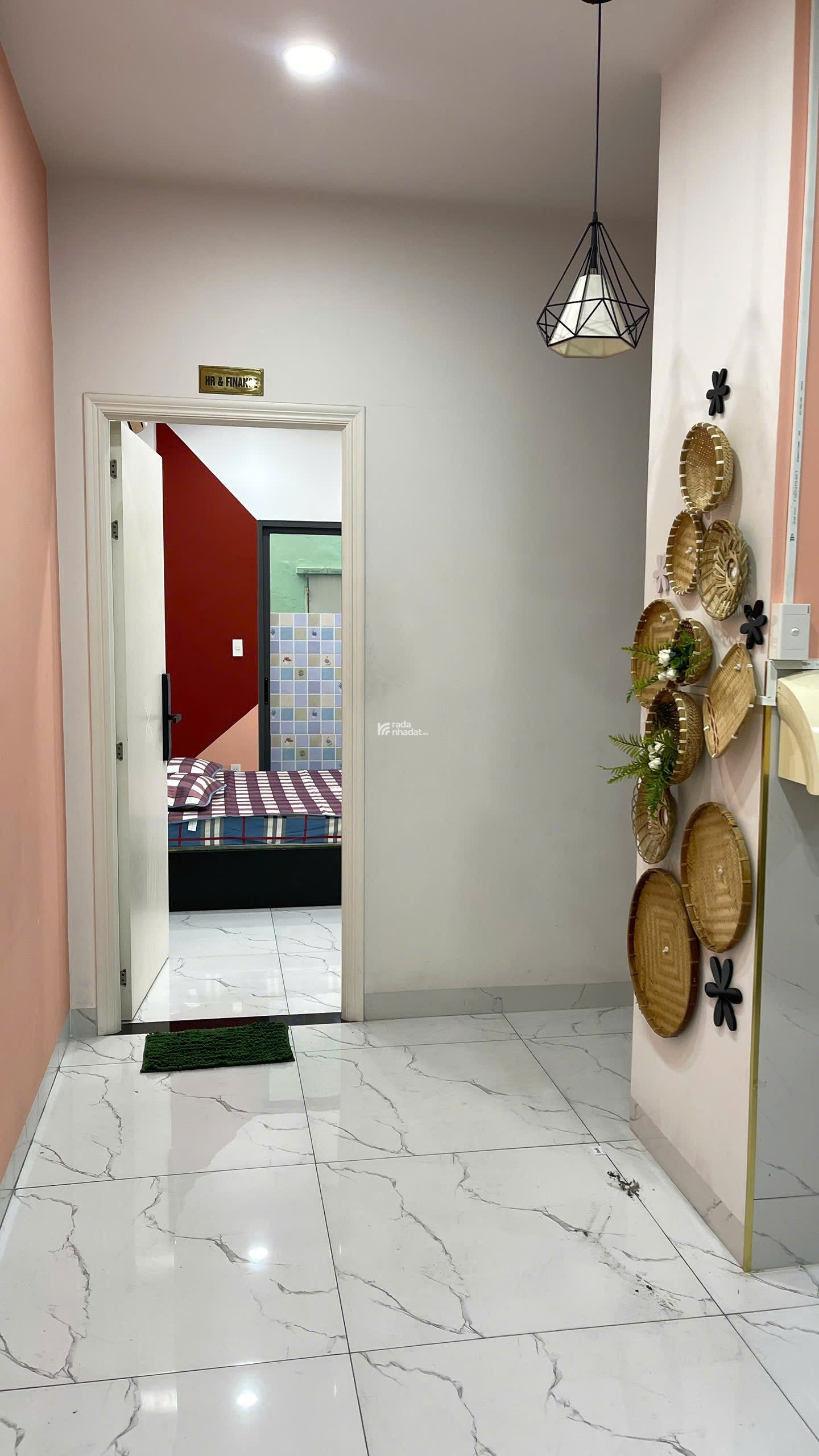 Cho thuê phòng mặt tiền Lê Văn Quới rộng rãi 42m2,  đầy đủ tiện nghi, xách vali vào ở