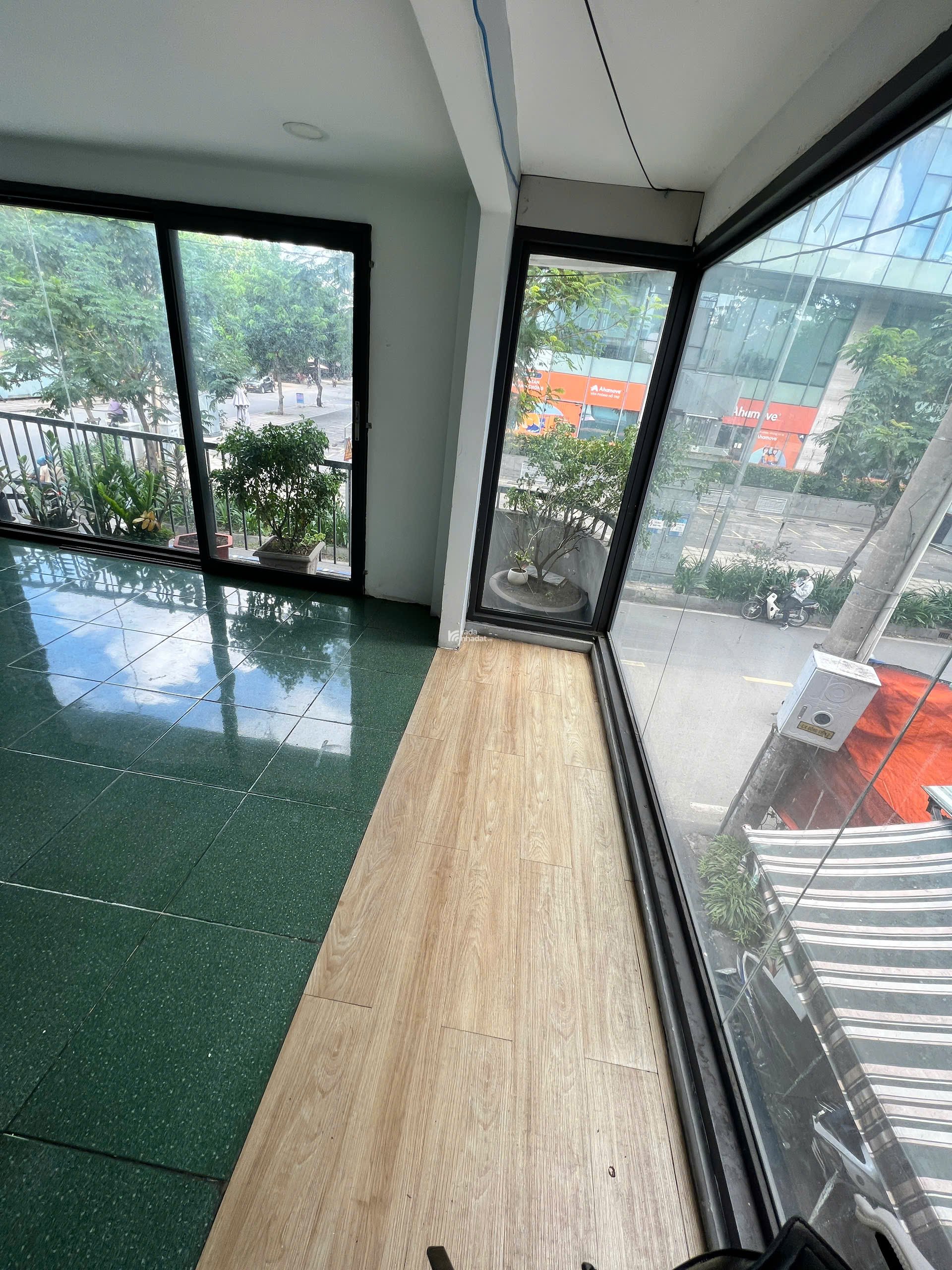 Nhà Hiếm Khu Lữ Gia - Xe Hơi Vào Tận Cửa - 4.5*10.5 - Giá Tốt