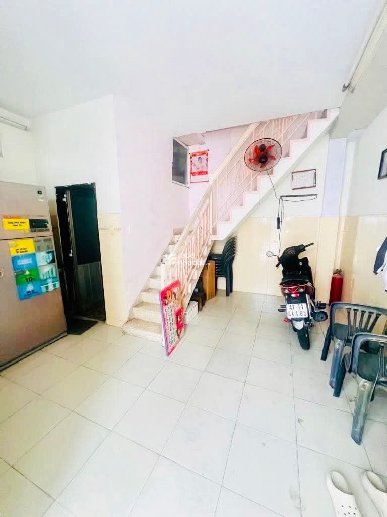 HẺM XE HƠI • TIỆN XÂY • CHỈNH NHẸ