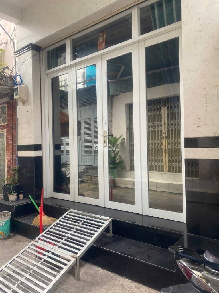 Nhà 4 Tầng 61m2 Sàn, KDC Bông Sao Tạ Quang Bửu Quận 8, Giá 4.6 Tỷ