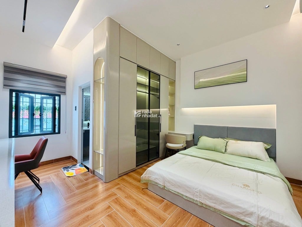 MẶT TIỀN KINH DOANH GÒ VẤP gần TÂN BÌNH - 100M2 - 4 TẦNG, 4 PN, 4WC - SÂN THƯỢNG RỘNG THOÁNG