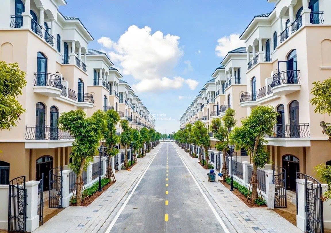 Bán đất chính chủ 880m2, sổ hồng sẵn, full thổ ODT