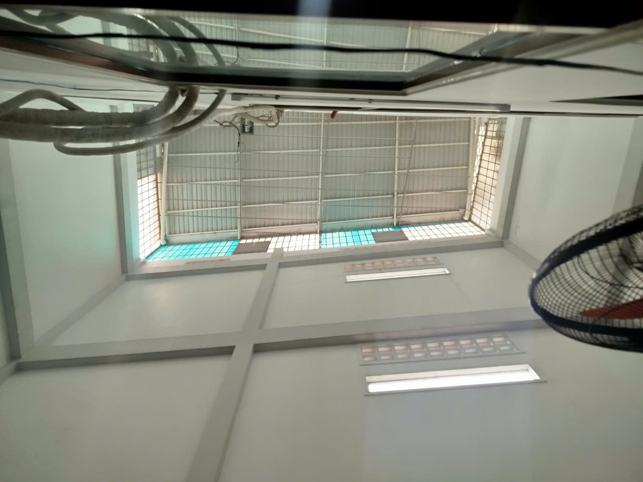 Tòa nhà 8x18, Phú Thọ Hòa, tiện ở, làm VP hoặc làm CHDV, TN 40tr/th