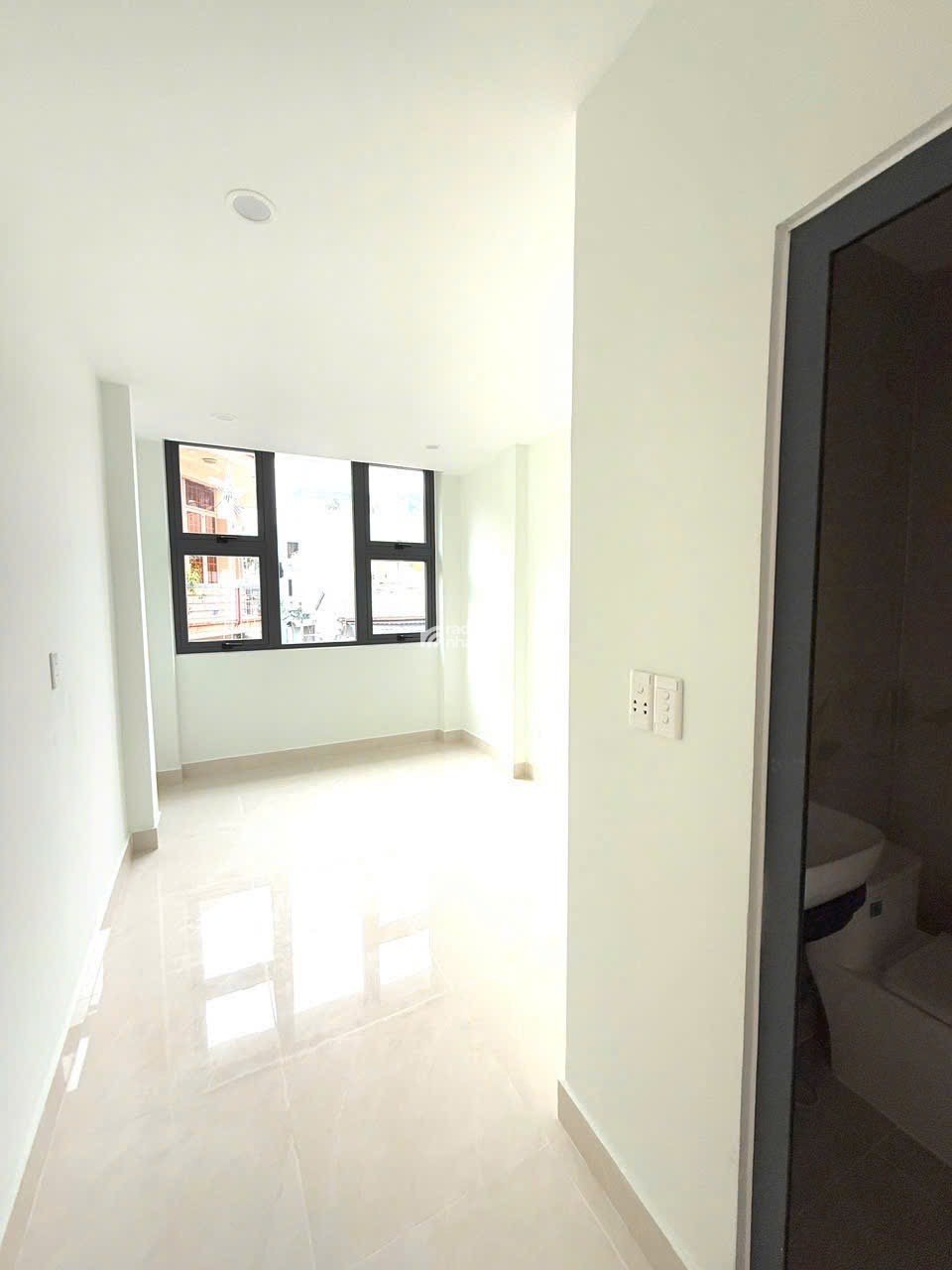 BÁN NHÀ SÁT QUẬN 1 - 4 TẦNG Huỳnh Mẫn Đạt, Bình Thạnh-MỚI CỨNG, Tặng full nội thất - Giá Nhỉnh 7 Tỷ