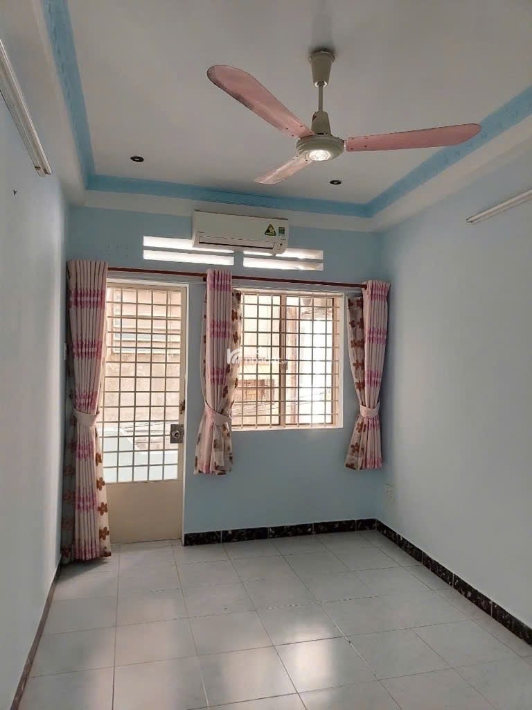 Nhà hẻm Nguyễn Thị Minh Khai - QUẬN 3 - Sổ vuông 3 x 12 m - 4 Tầng - 5.4 tỷ