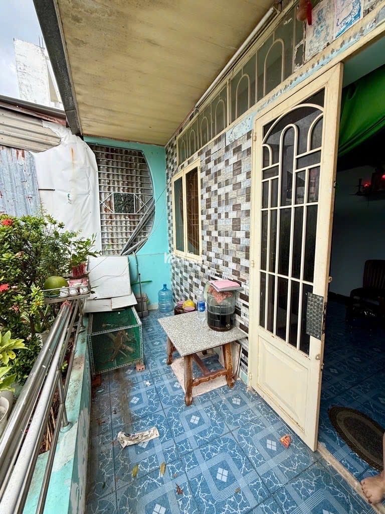 Bán nhà đường trước nhà 10m ô tô quay đầu ngang 4.2m dài 14m nhà 2 tầng 2 phòng chỉ 7 tỷ