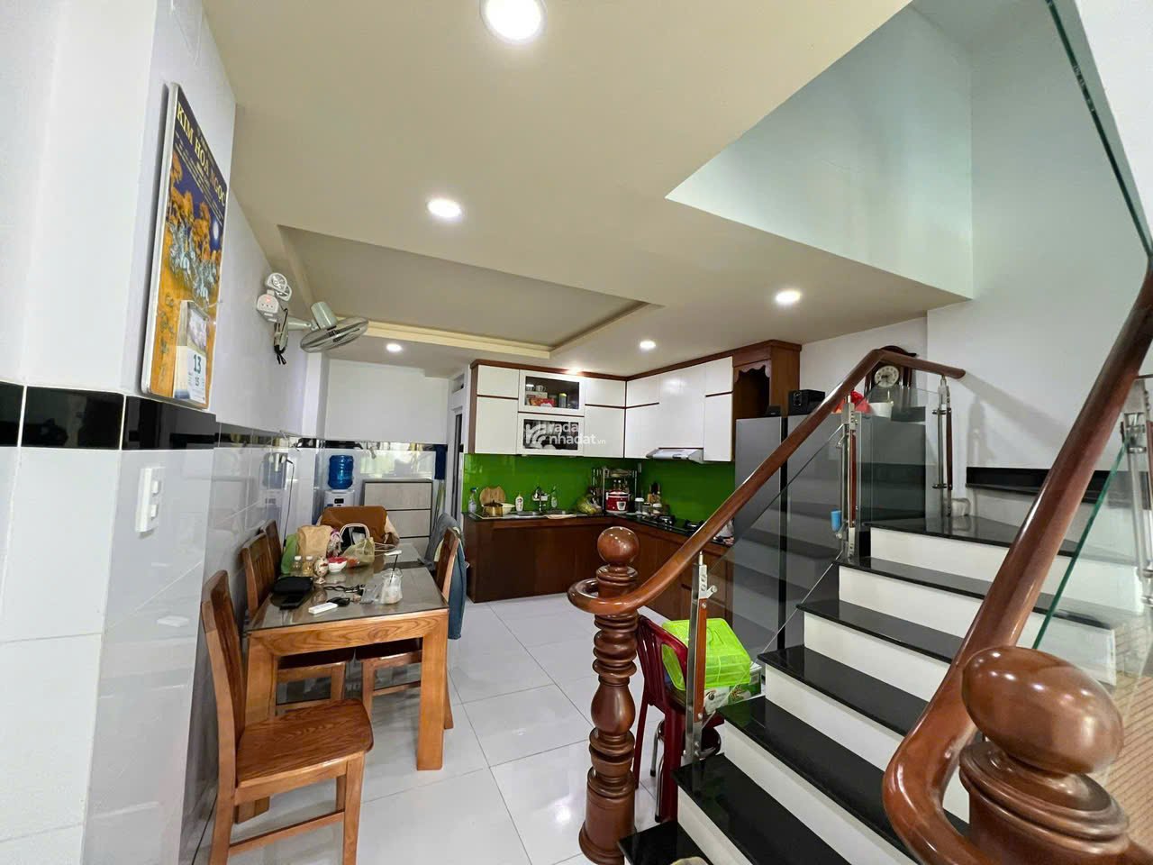 Bán Nhà 4 Tầng Khu Phân Lô Hoàng Hữu Nam, Quận 9. Gần Metro Suối Tiên. Giá Chỉ Nhỉnh 7 Tỷ