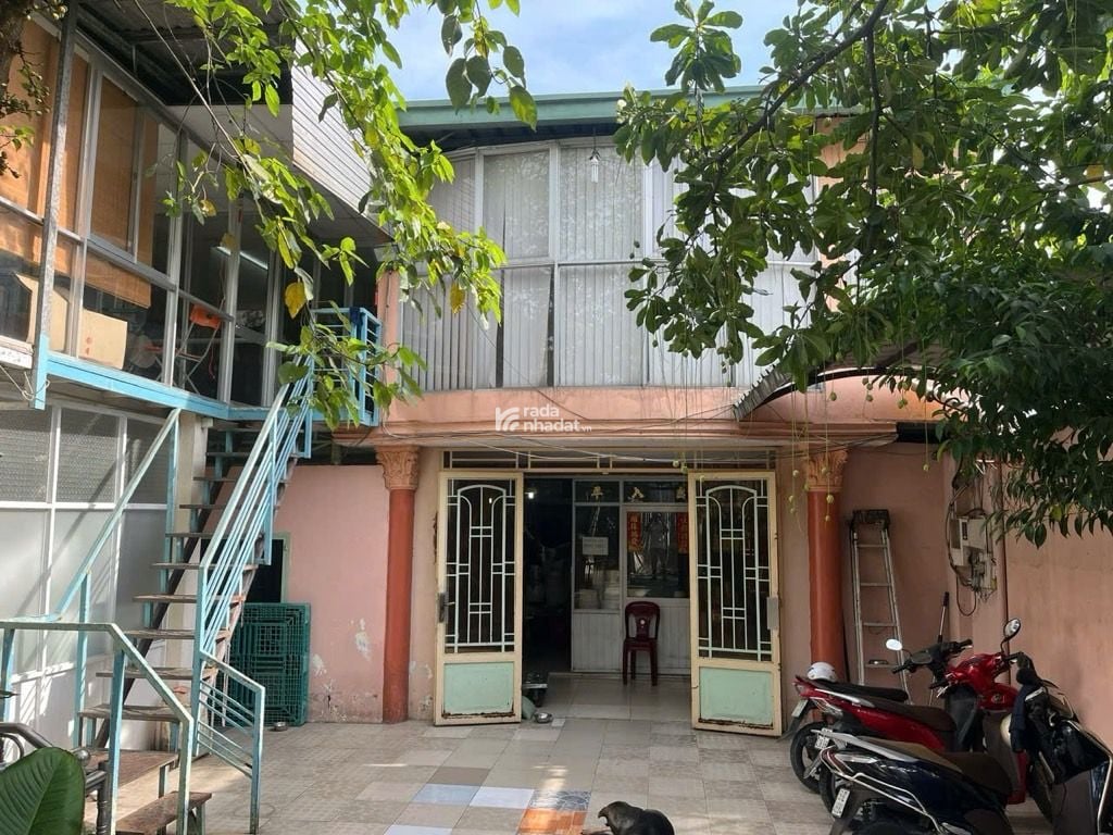 BÁN NHÀ MẶT TIỀN BÌNH HƯNG HOÀ 300M2 12.X TỶ BÌNH TÂN GẦN AEON TÂN PHÚ TIỆN LÀM XƯỞNG HOẶC CHDV