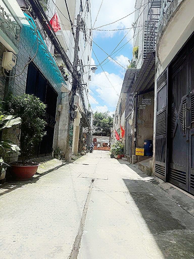 bán nhà gần lê trọng tấn đại học công thương tân kỳ tân quý