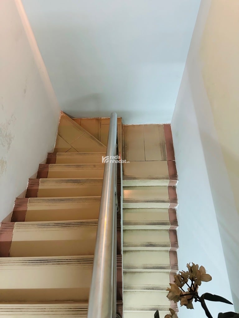 HẺM XE HƠI SÁT NHÀ, LẠC LONG QUÂN, TÂN BÌNH, 38M2 CÓ KC Ở NGAY. GIẢM 350TR CHỈ CÒN 4.23T TL 