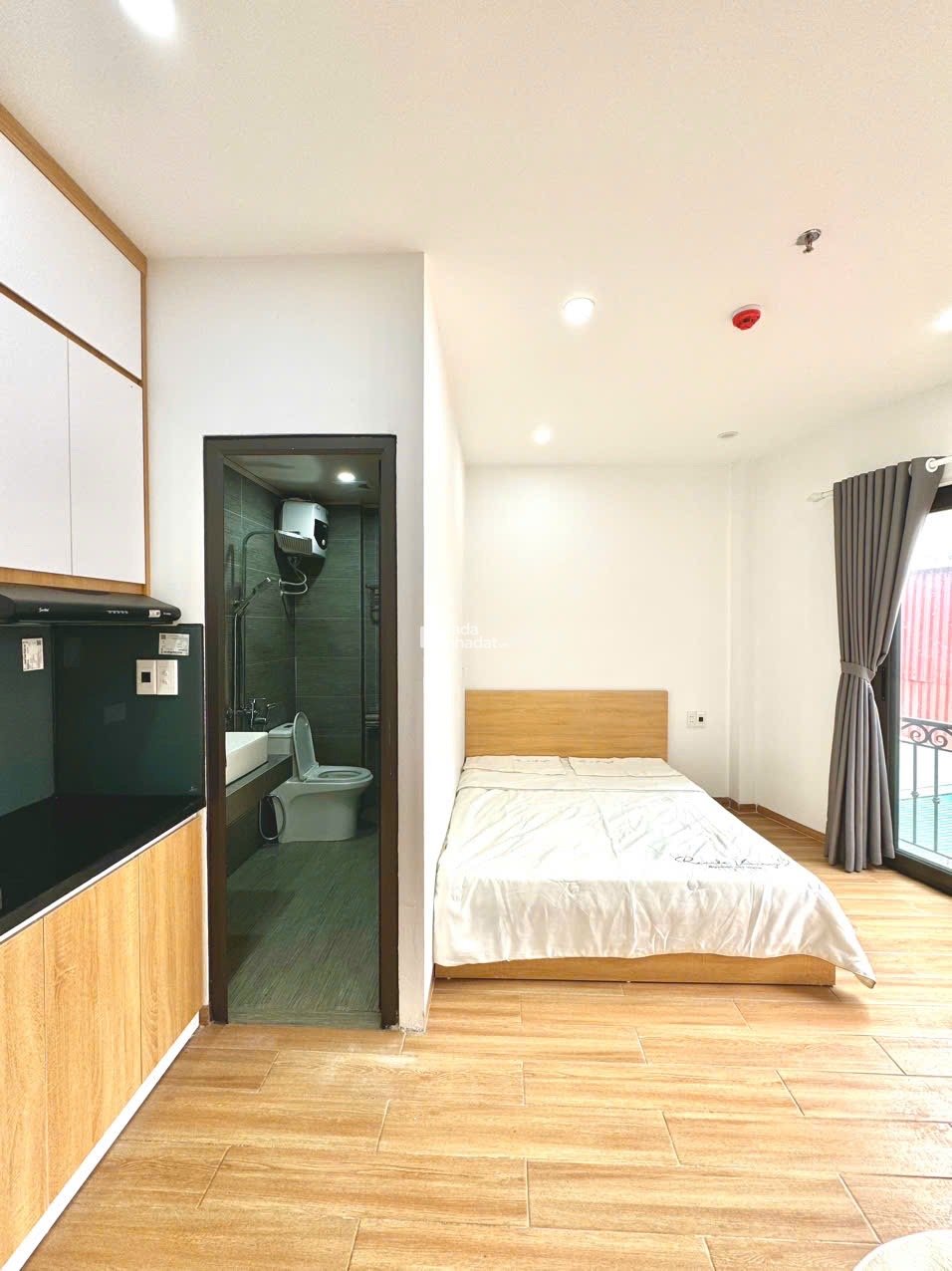 ĐỈNH CAO DÒNG TIỀN ĐI VÀO-QUẬN THANH XUÂN - CCMN- 7 TẦNG 20 PHÒNG - THANG MÁY -78M2- HƠN 15 TỶ