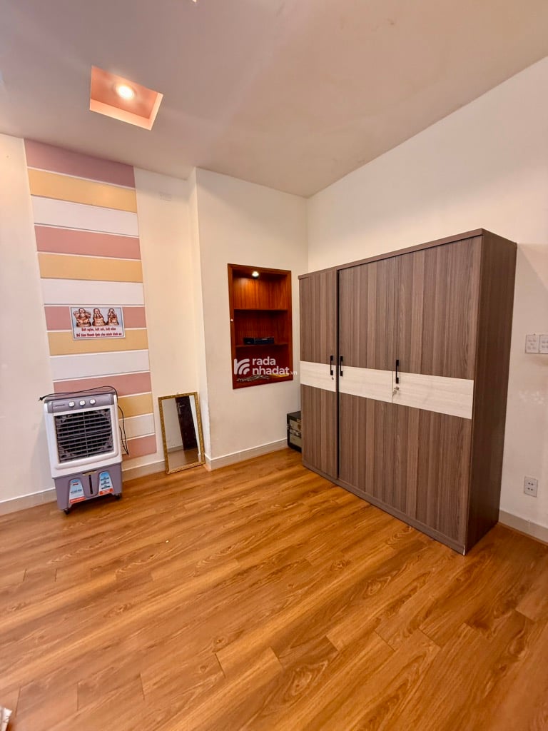 NHÀ ĐẸP 4 TẦNG (4x16) - MẶT TIỀN ĐƯỜNG - KHU PHÂN LÔ - VIEW CÔNG VIÊN 