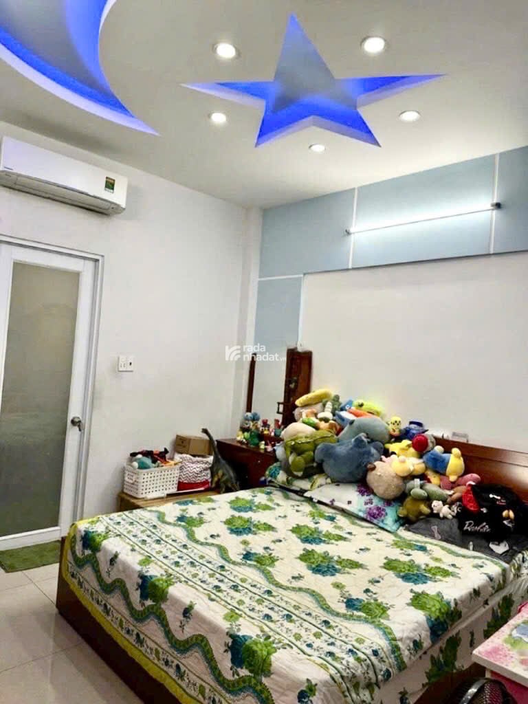 NHÀ GẦN EON TÂN PHÚ  5 x 9  m2 2 TẦNG CHỈ 4 TỶ XÍU RẺ 