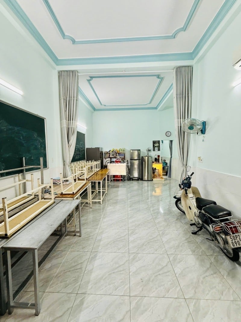 Bán nhà mặt tiền Lý Thánh Tông-ngang 5m-nhà mới-sổ vuông-chỉ 9 tỷ