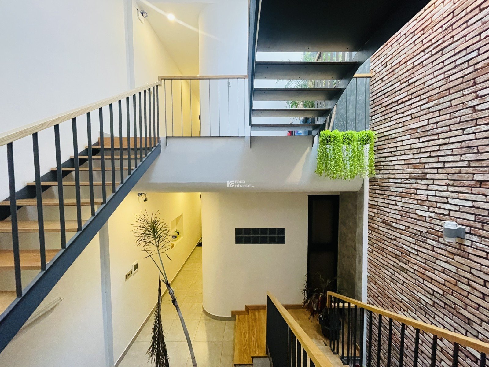 NHÀ 4 TẦNG - 2 MẶT TIỀN Q1 - 148m2 - ĐANG THUÊ KHOÁN 120TR/THÁNG - GIÁ 32 TỶ