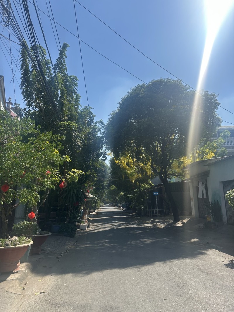 Bán Nhà Mặt Tiền 3 Tầng - Kinh Doanh - Tân Phú Q9. Giá Chỉ 8 Tỷ
