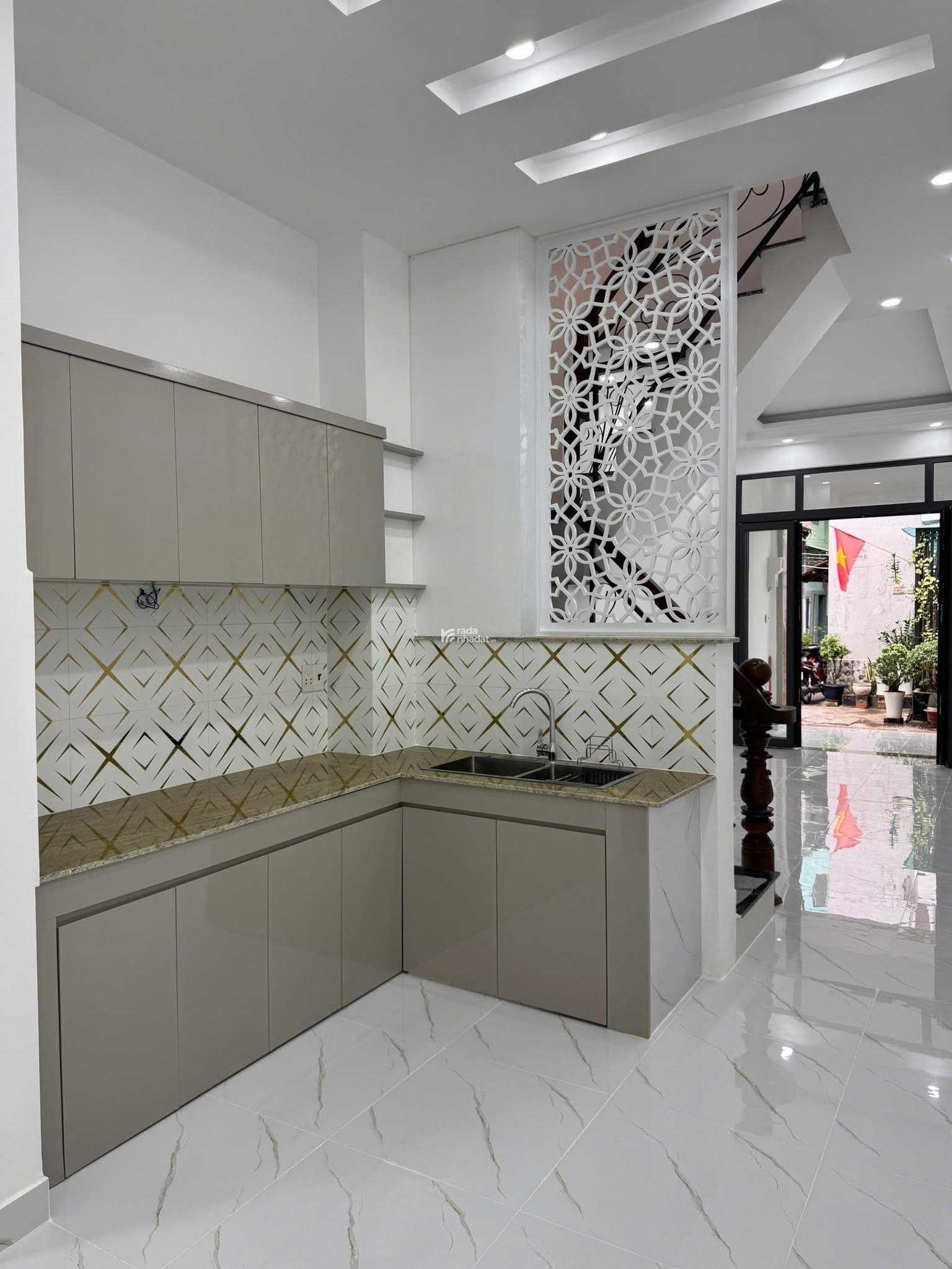Hot: Nhà mới xây giá iuu vị trí trung tâm quận 8