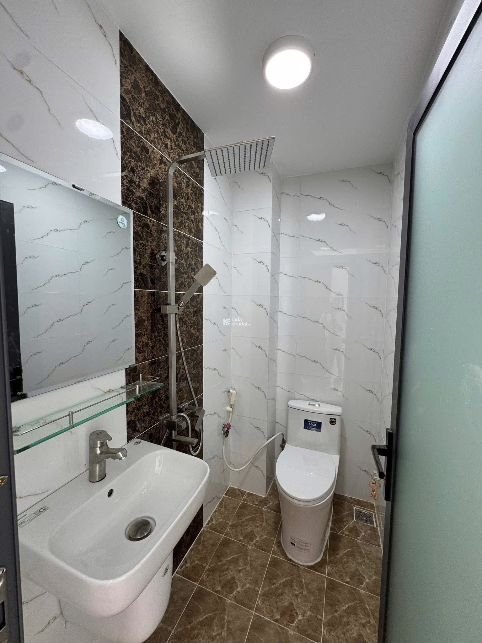 Hot: Nhà mới xây giá iuu vị trí trung tâm quận 8
