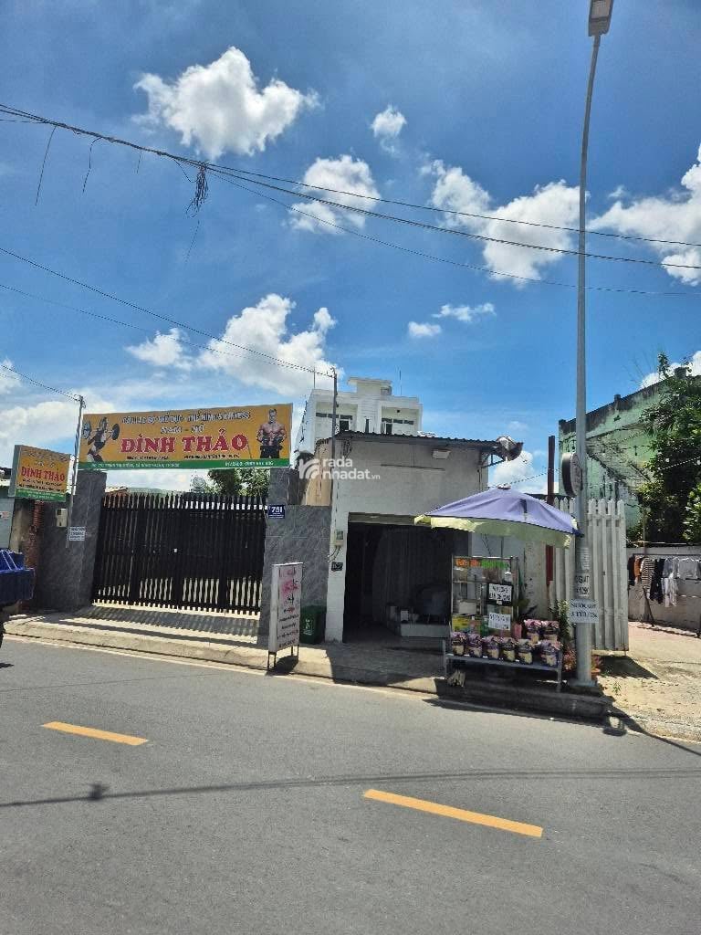 Bán Nhà Mặt Tiền Trịnh Thị Miếng - Đặng Thúc Vịnh** Giá 4.8 tỷ