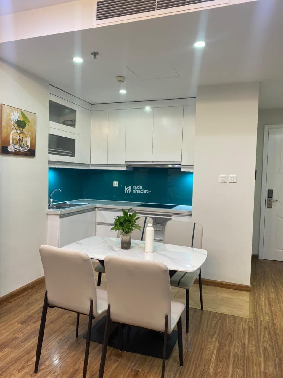 Bán gấp căn 2PN DT 83m2 view thoáng tại Times City giá 6,5 tỷ. Liên hệ 0348 315 ***
