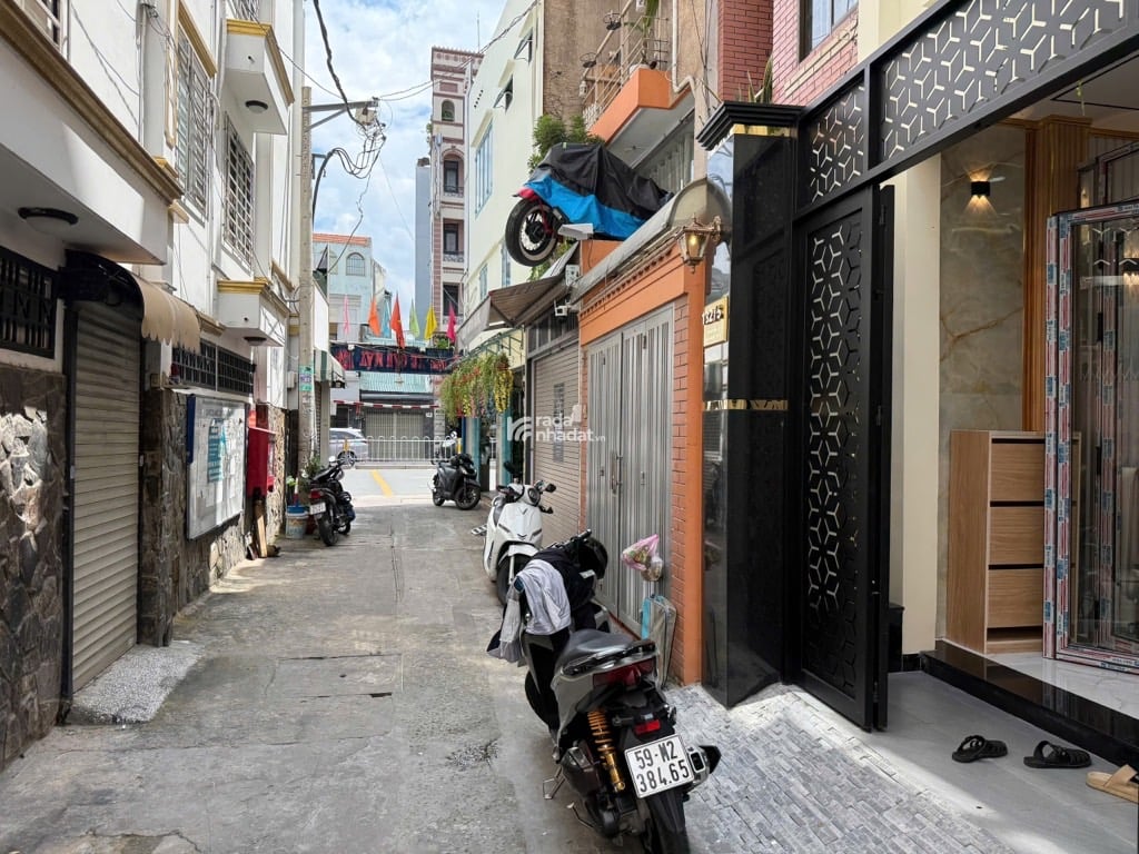 SÁT SÂN BAY, HẺM XE HƠI HOÀNG VĂN THỤ, PHÚ NHUẬN, 56M2 CÓ KC Ở NGAY. GIẢM 350TR CHỈ CÒN 13.25T TL 