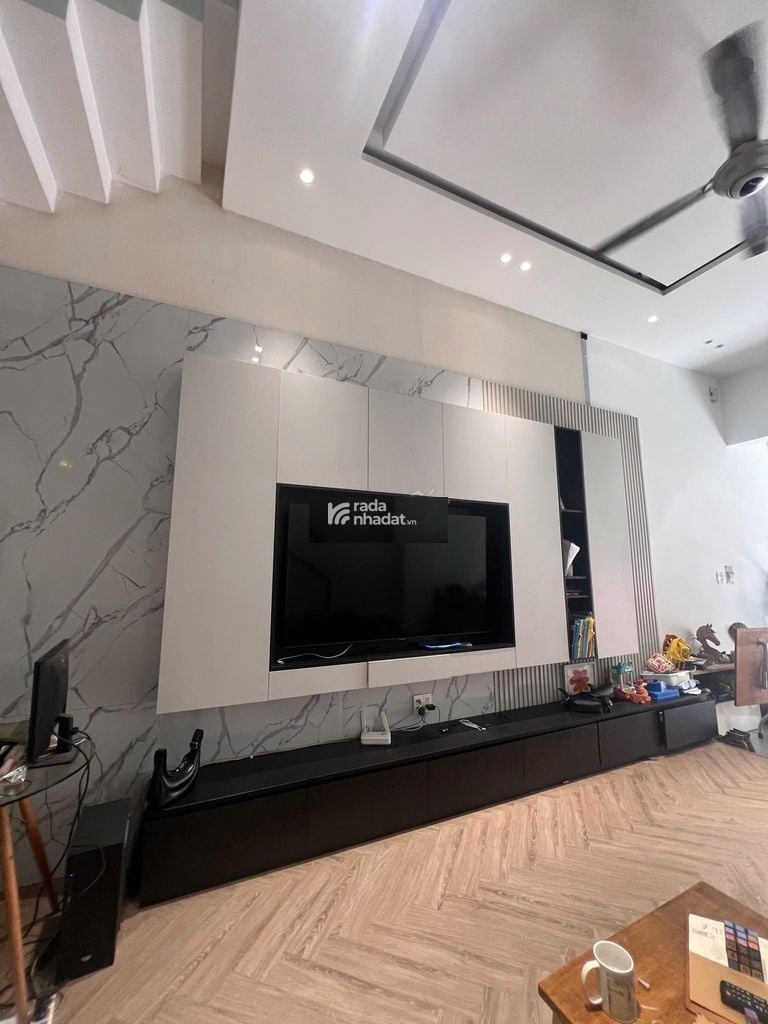 Cho thuê nhà nguyên căn khu bên sông,sau lưng Gigamall,sát bên chung cư Opal