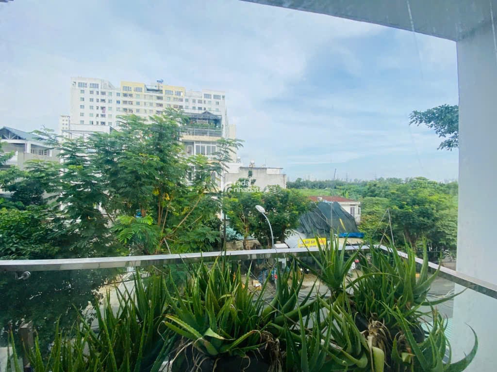 96m2 - Giá 14.5 tỷ - 4 tầng - Nhà phố ngay chung cư Belleza, Q7