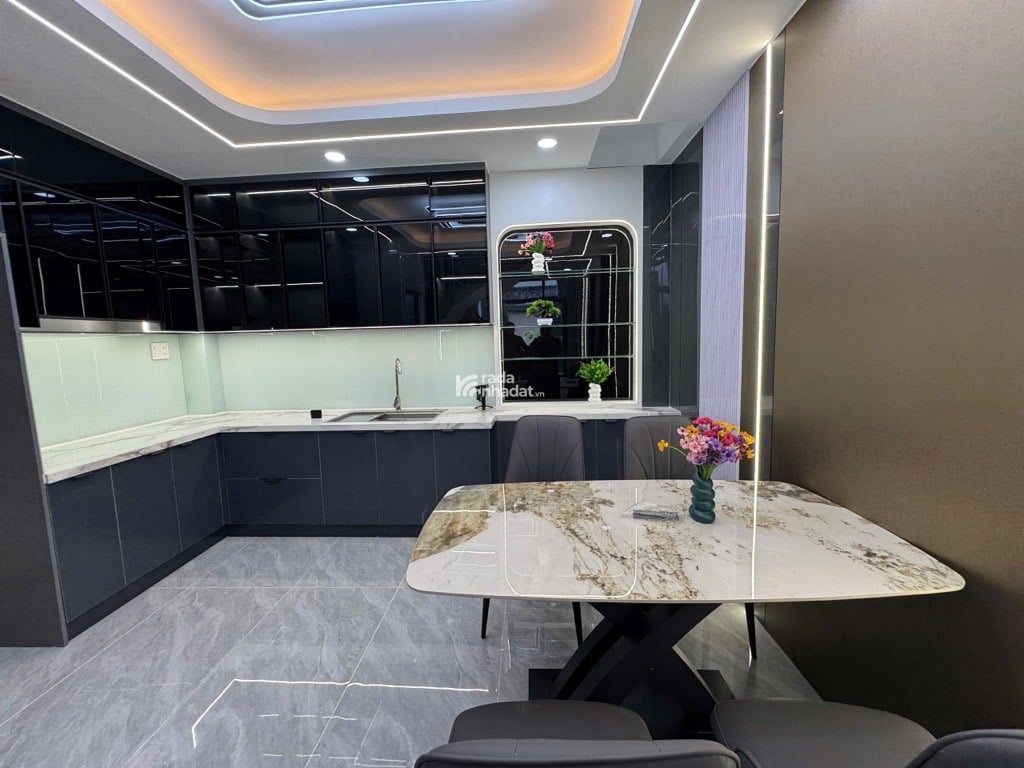 BÁN NHÀ HƯƠNG LỘ 2 SIÊU ĐẸP 5 TẦNG 4PN 6.X TỶ HẺM 6M THÔNG SÁT MẶT TIỀN GIÁP TÂN PHÚ