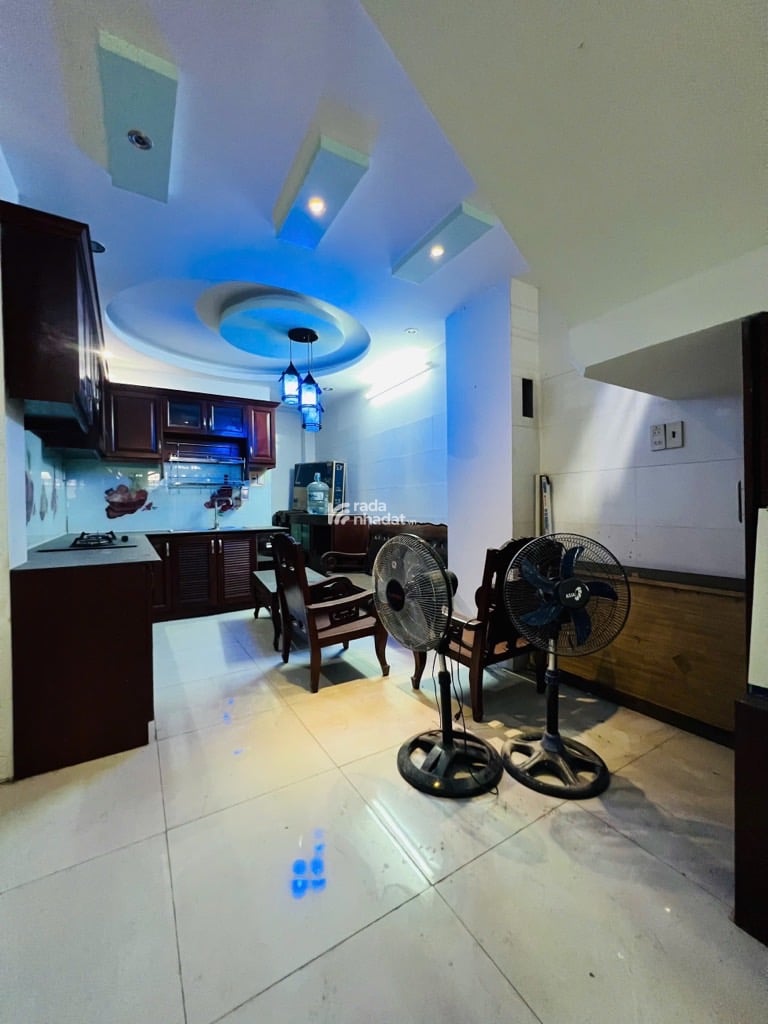 TRUNG TÂM QUẬN 10- HẺM 4M THÔNG THOÁNG- THÔNG TỨ TUNG - 5 TẦNG BTCT CHẮC CHẮN - 7PN 5WC - NHỈNH 7